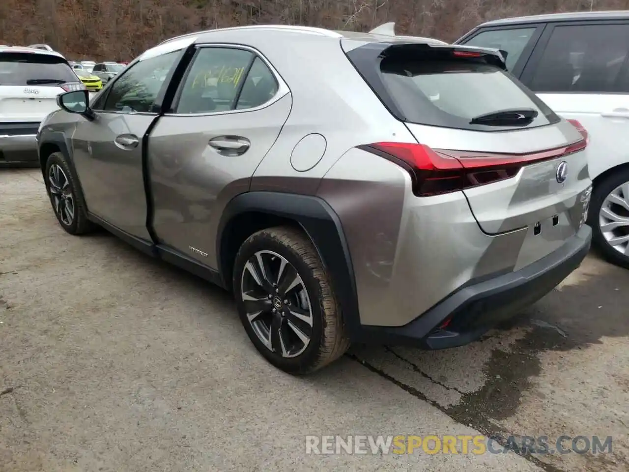 3 Фотография поврежденного автомобиля JTHX9JBH1L2029334 LEXUS UX 250H 2020