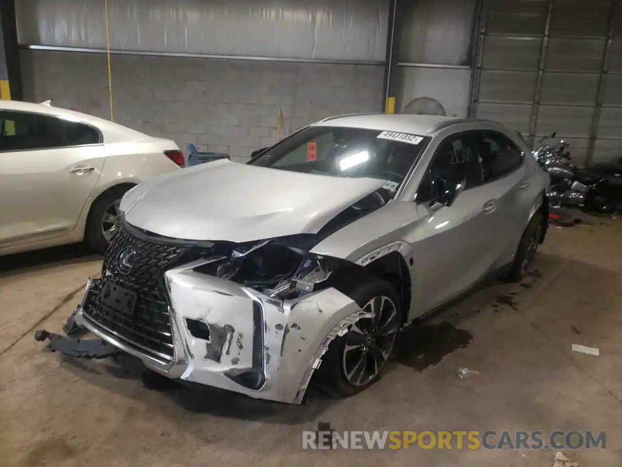 2 Фотография поврежденного автомобиля JTHX9JBH3L2033739 LEXUS UX 250H 2020