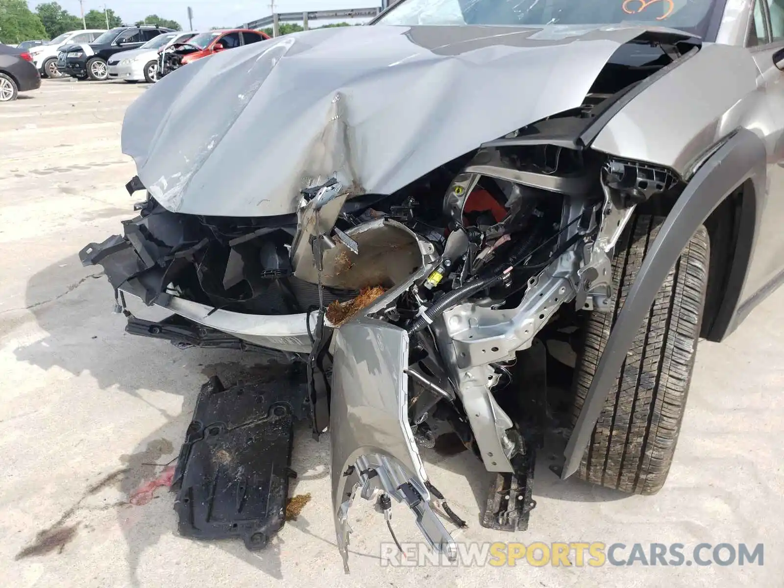 9 Фотография поврежденного автомобиля JTHX9JBH3L2036298 LEXUS UX 250H 2020