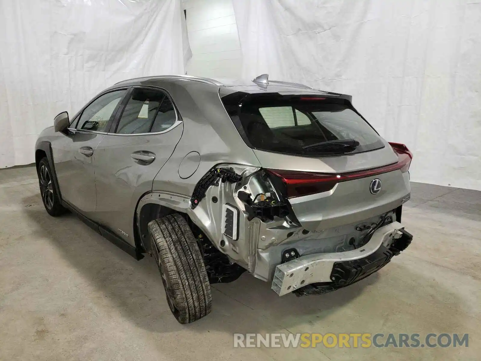 3 Фотография поврежденного автомобиля JTHX9JBH4L2021700 LEXUS UX 250H 2020