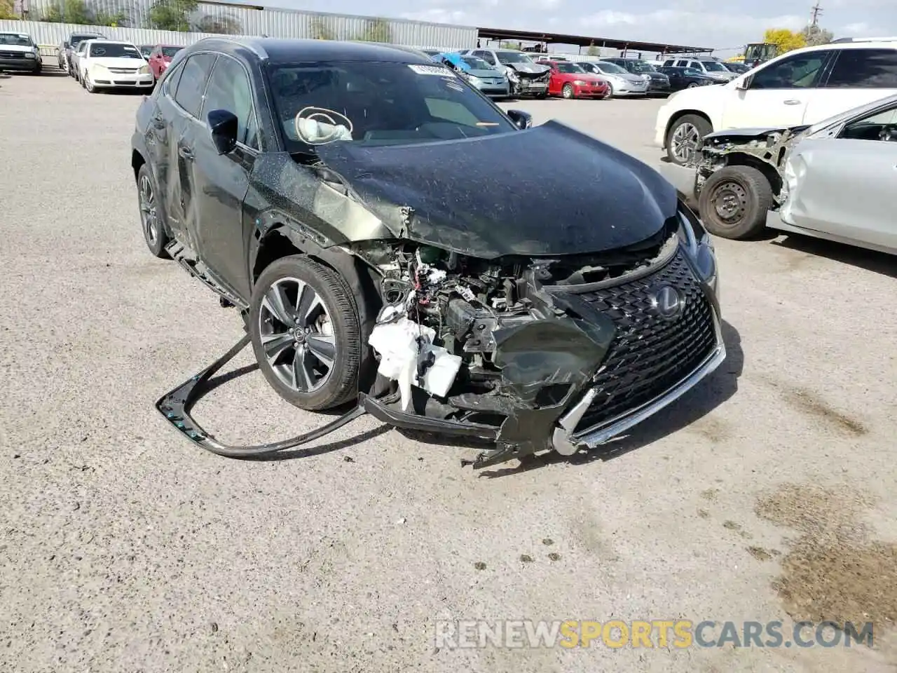 1 Фотография поврежденного автомобиля JTHX9JBH4L2036228 LEXUS UX 250H 2020