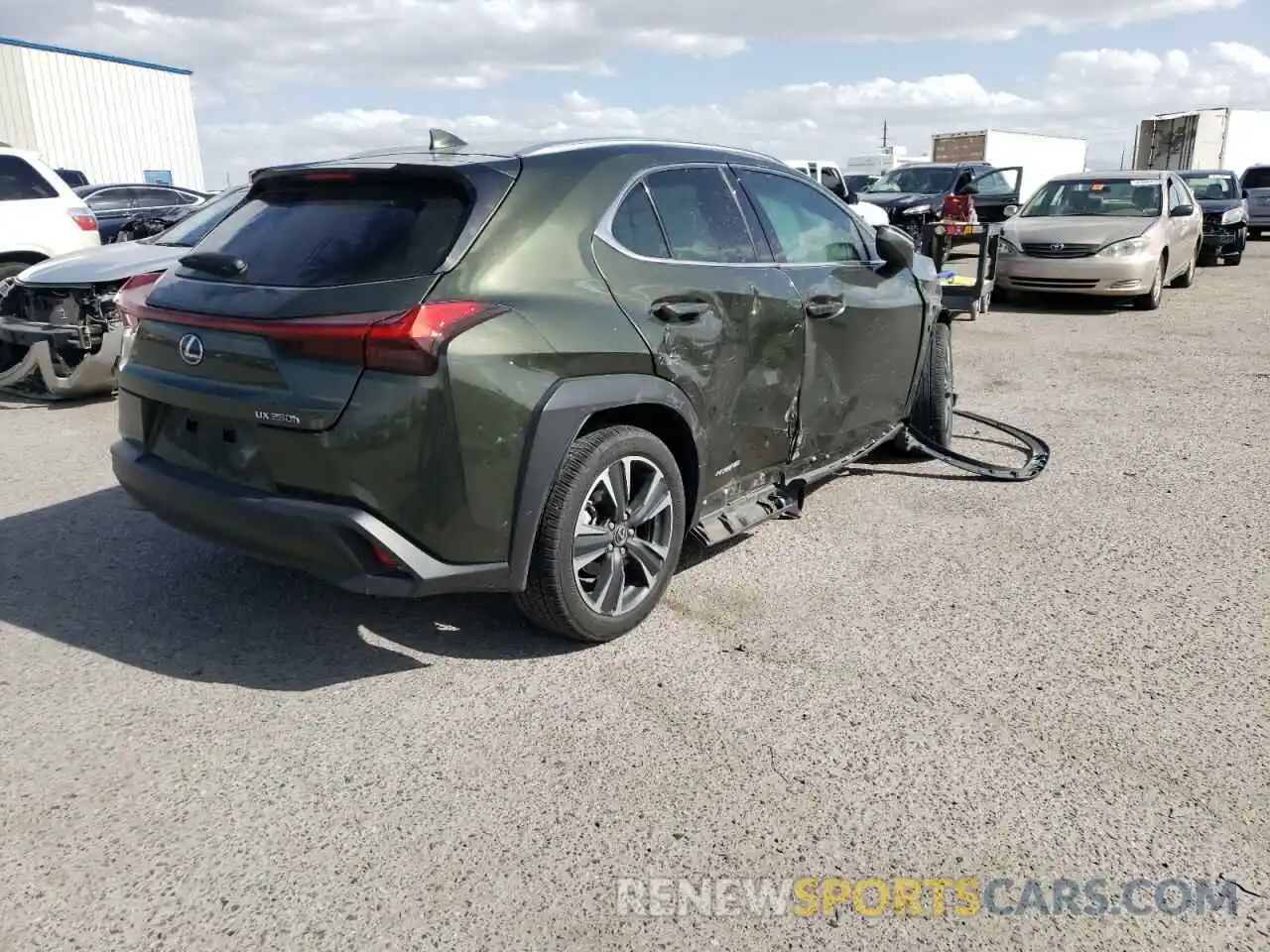 4 Фотография поврежденного автомобиля JTHX9JBH4L2036228 LEXUS UX 250H 2020