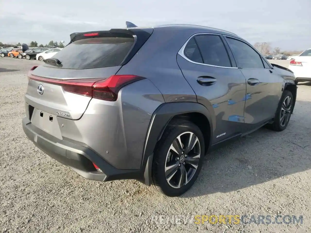 4 Фотография поврежденного автомобиля JTHX9JBH5L2029675 LEXUS UX 250H 2020