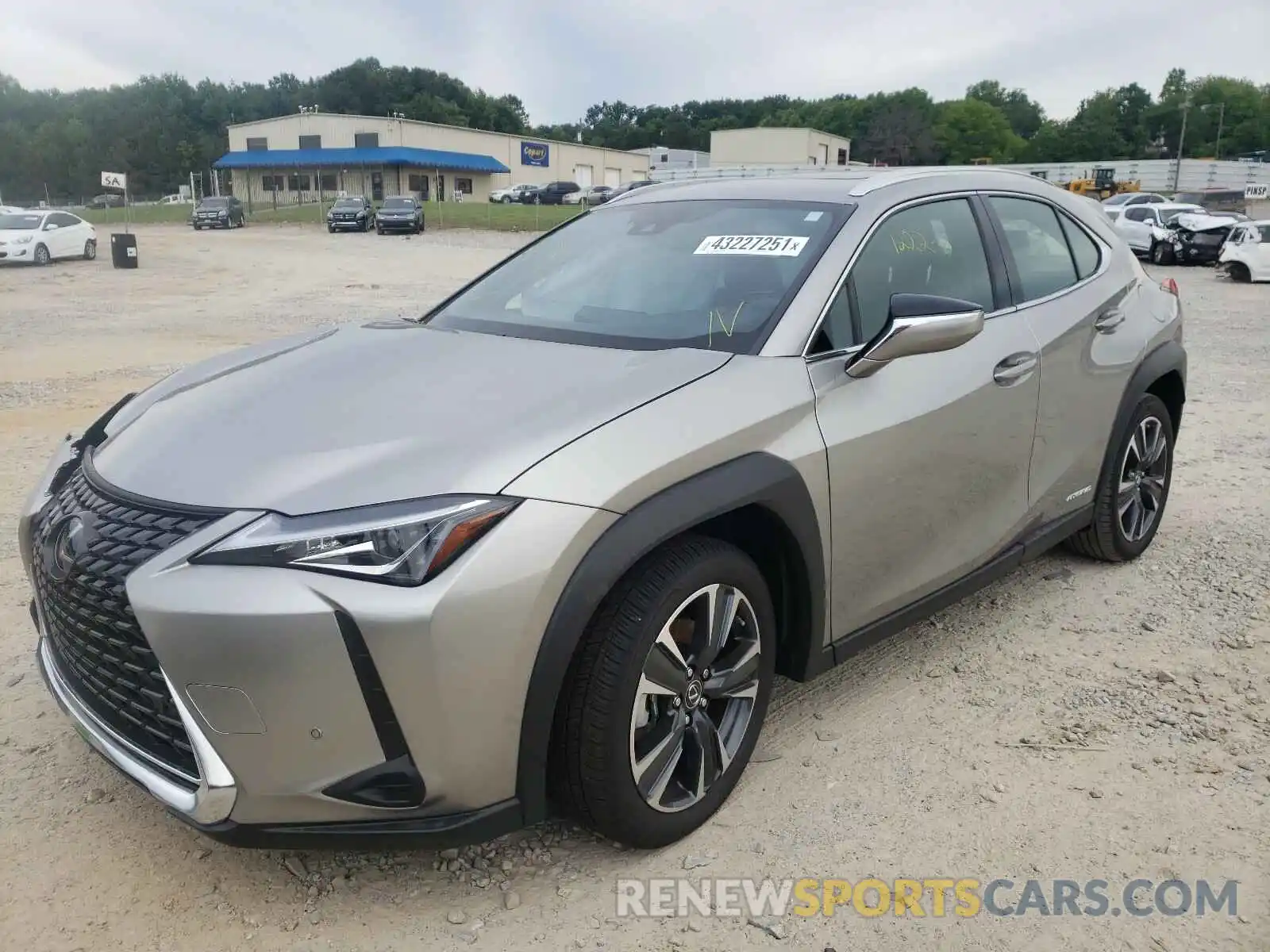 2 Фотография поврежденного автомобиля JTHX9JBH6L2036120 LEXUS UX 250H 2020