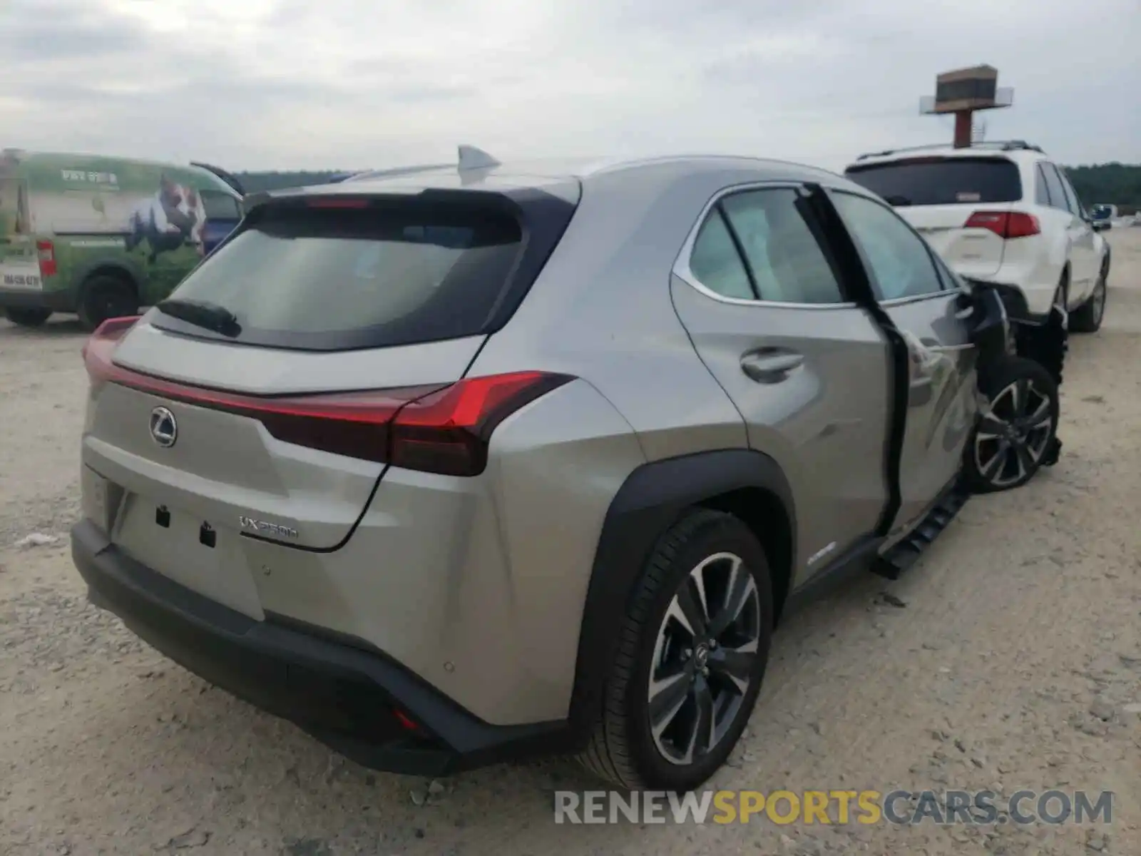 4 Фотография поврежденного автомобиля JTHX9JBH6L2036120 LEXUS UX 250H 2020