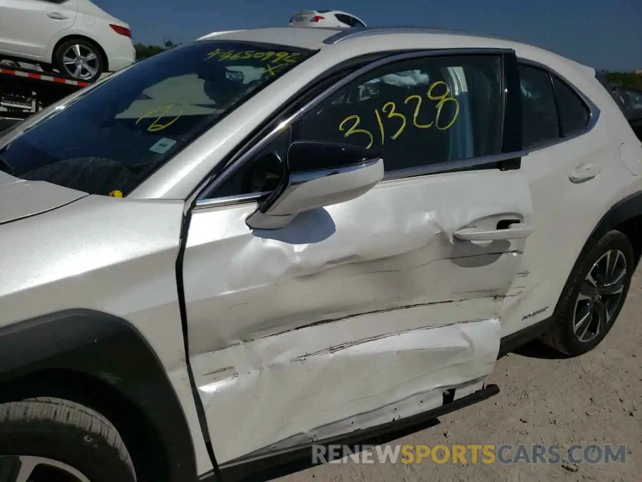 9 Photograph of a damaged car JTHX9JBH7L2036188 LEXUS UX 250H 2020