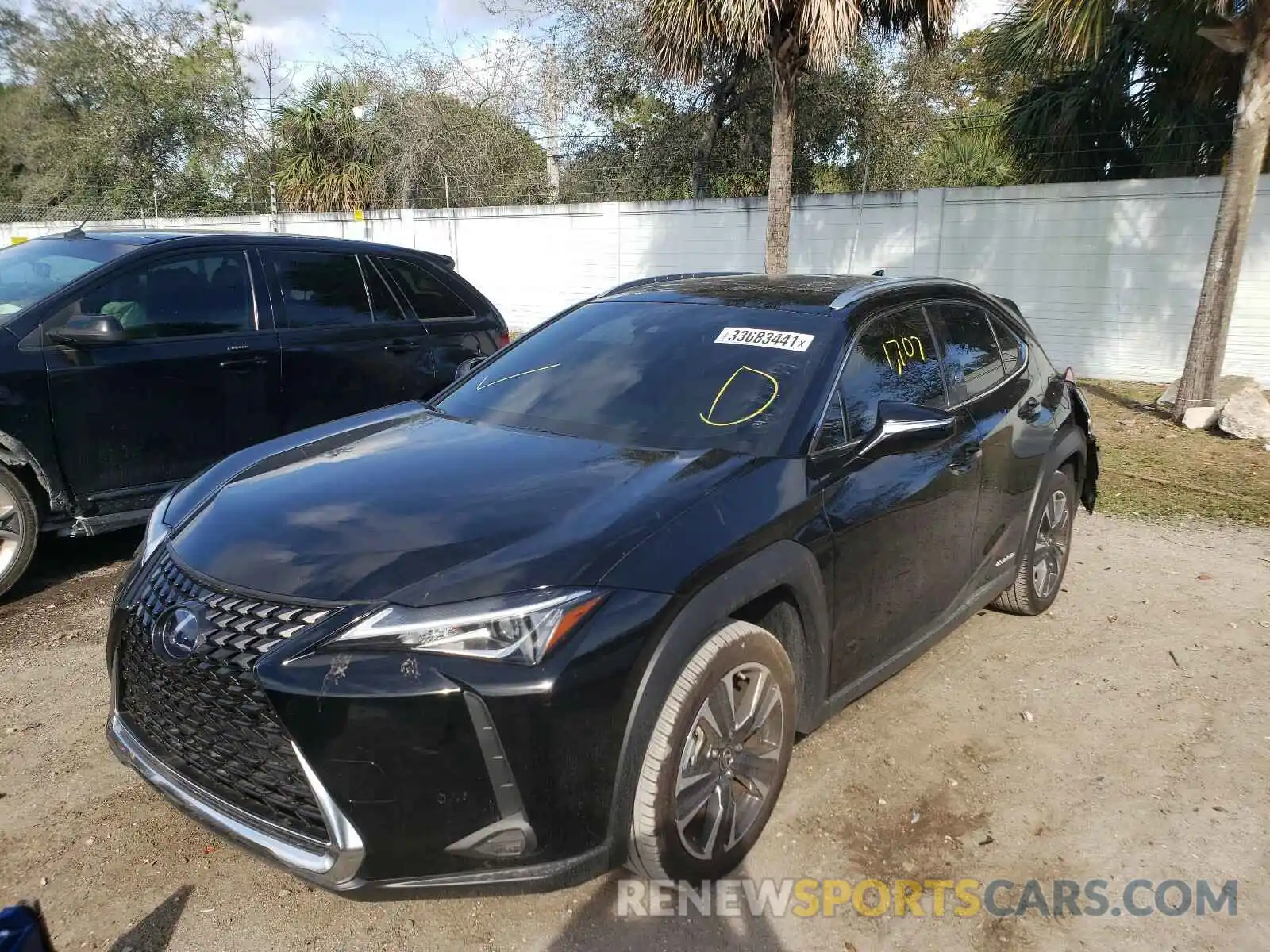 2 Фотография поврежденного автомобиля JTHX9JBHXL2034726 LEXUS UX 250H 2020