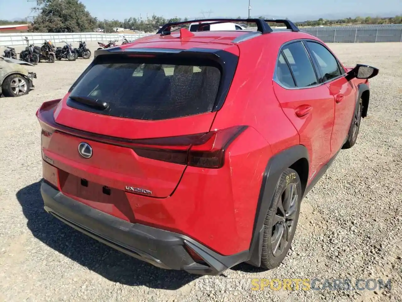 4 Фотография поврежденного автомобиля JTHE9JBH8M2051484 LEXUS UX 250H 2021