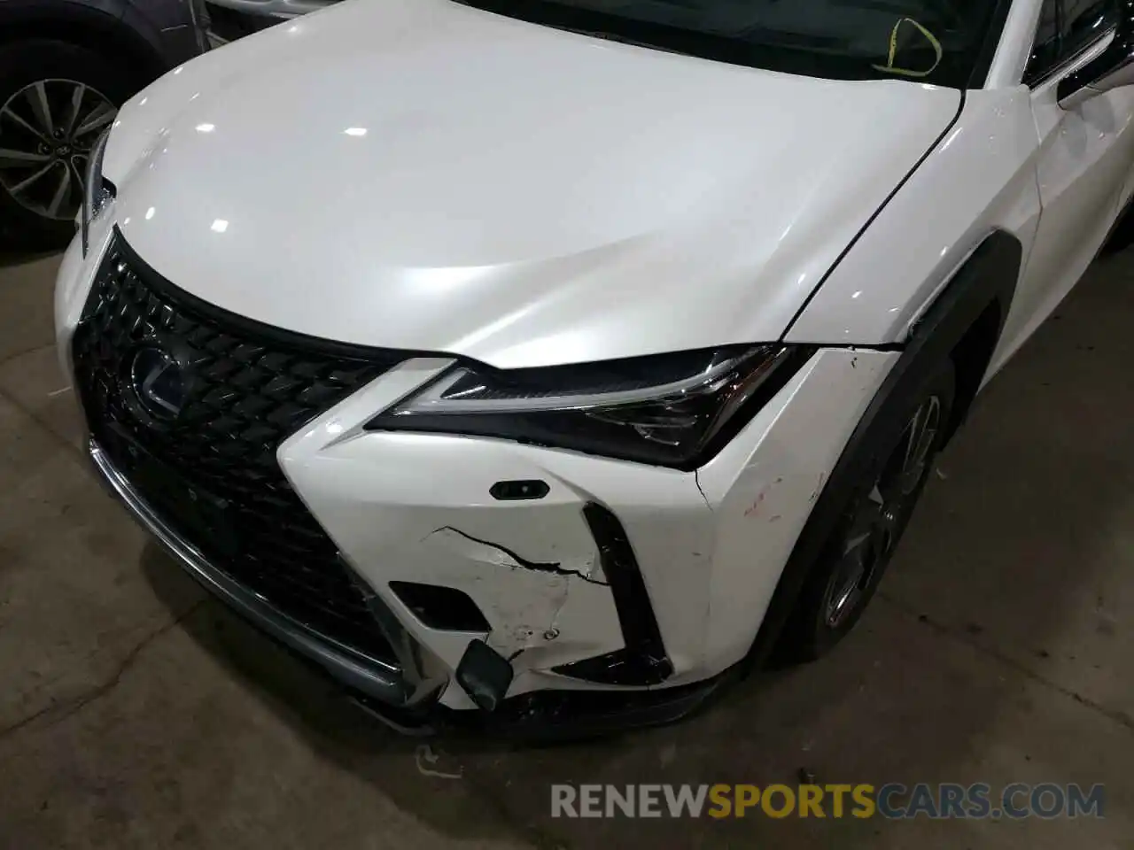 9 Фотография поврежденного автомобиля JTHL9JBH7M2048602 LEXUS UX 250H 2021