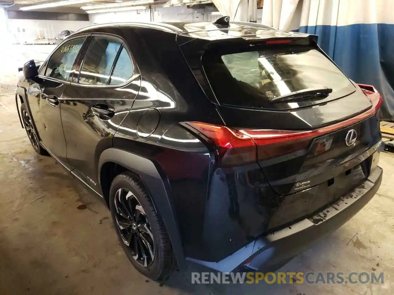 3 Фотография поврежденного автомобиля JTHP9JBH0M2051357 LEXUS UX 250H 2021