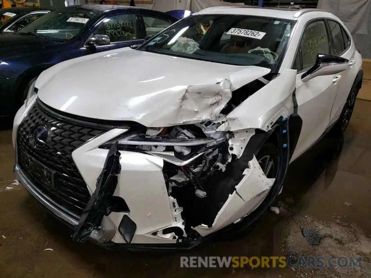 2 Фотография поврежденного автомобиля JTHP9JBH1M2042750 LEXUS UX 250H 2021