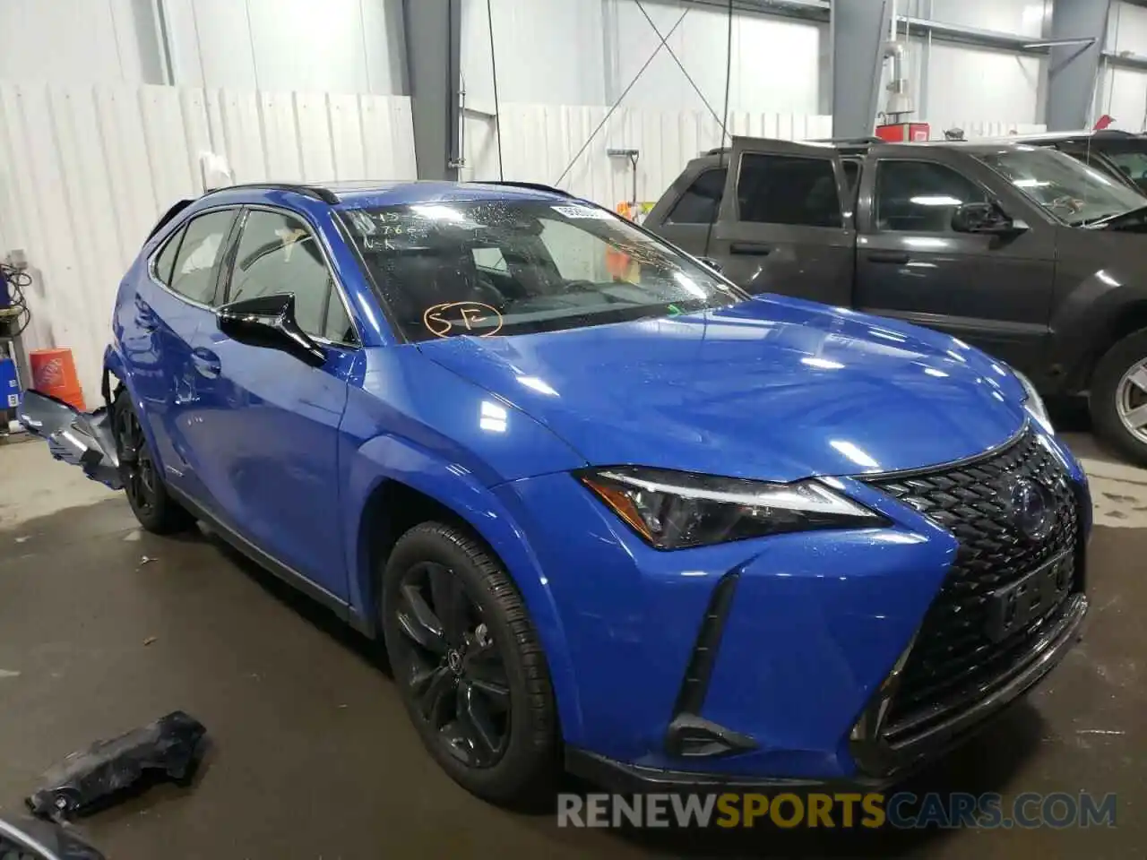 1 Фотография поврежденного автомобиля JTHP9JBH3M2047562 LEXUS UX 250H 2021