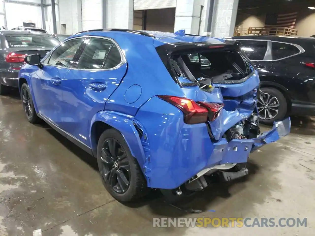 3 Фотография поврежденного автомобиля JTHP9JBH3M2047562 LEXUS UX 250H 2021