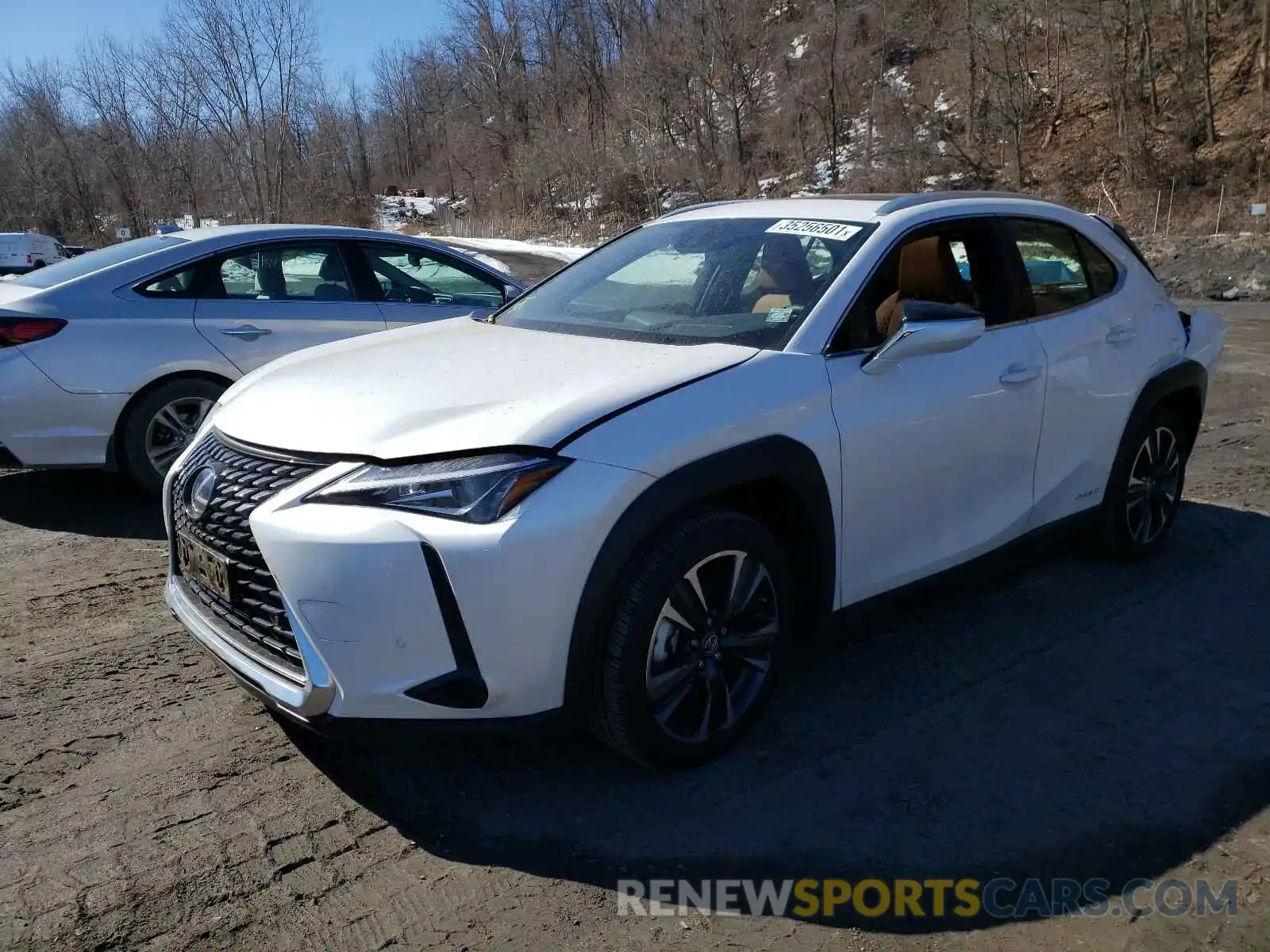 2 Фотография поврежденного автомобиля JTHP9JBH5M2040421 LEXUS UX 250H 2021