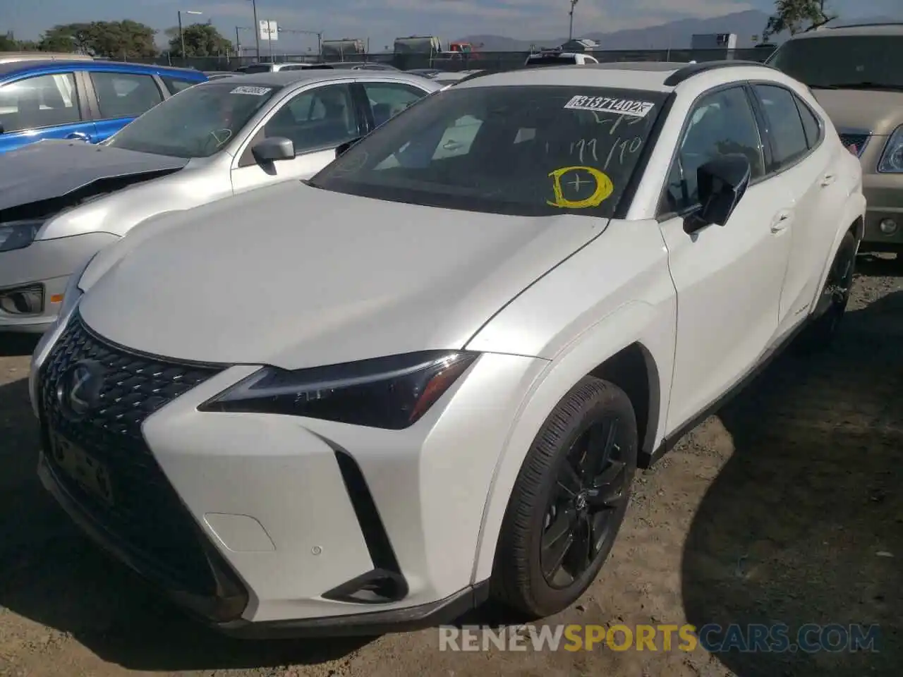 2 Фотография поврежденного автомобиля JTHP9JBH5M2048244 LEXUS UX 250H 2021