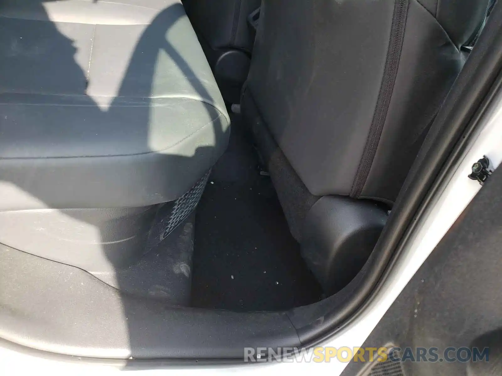 6 Photograph of a damaged car JTHP9JBH8M2040476 LEXUS UX 250H 2021