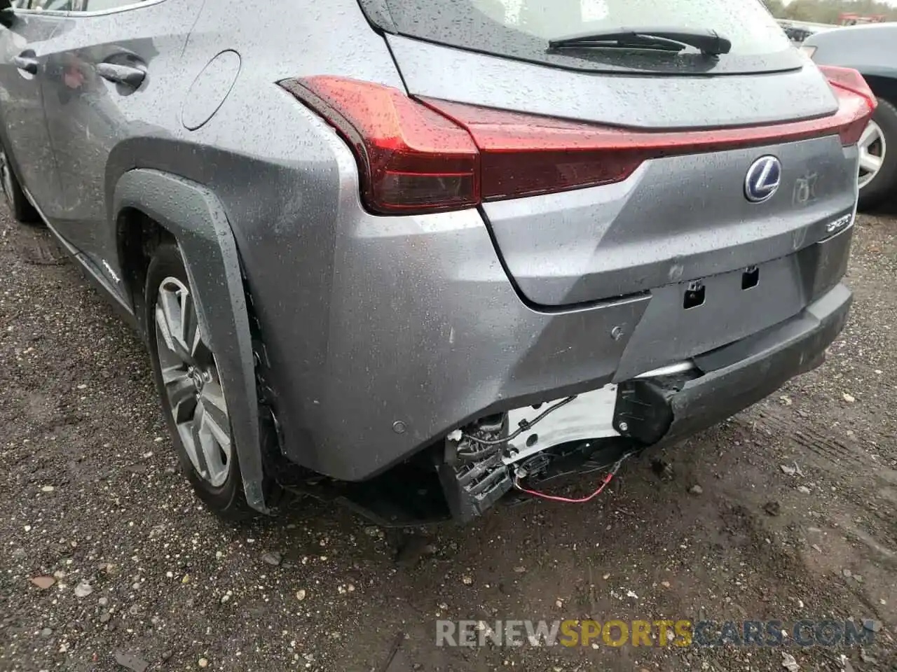 9 Фотография поврежденного автомобиля JTHP9JBHXM2037529 LEXUS UX 250H 2021