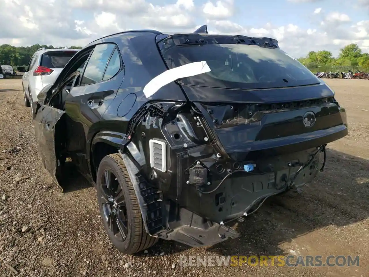 3 Фотография поврежденного автомобиля JTHP9JBHXM2046215 LEXUS UX 250H 2021