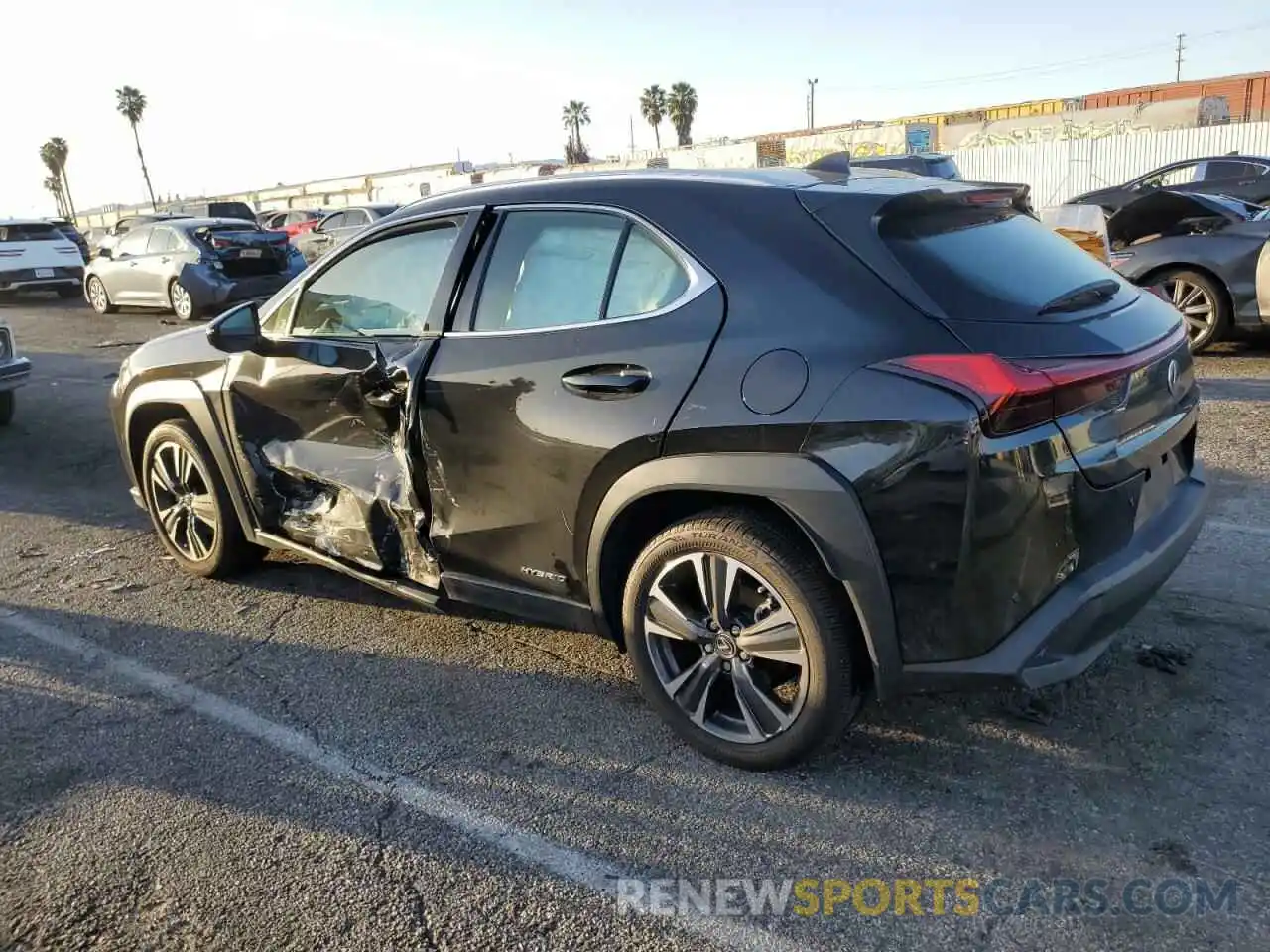 2 Фотография поврежденного автомобиля JTHX9JBH1M2053070 LEXUS UX 250H 2021