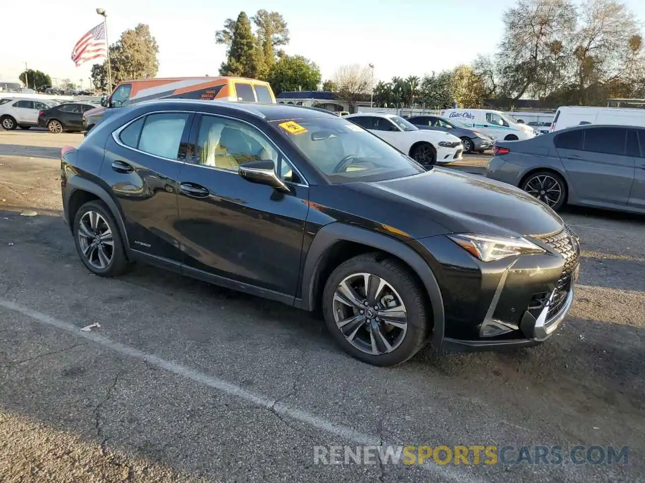 4 Фотография поврежденного автомобиля JTHX9JBH1M2053070 LEXUS UX 250H 2021