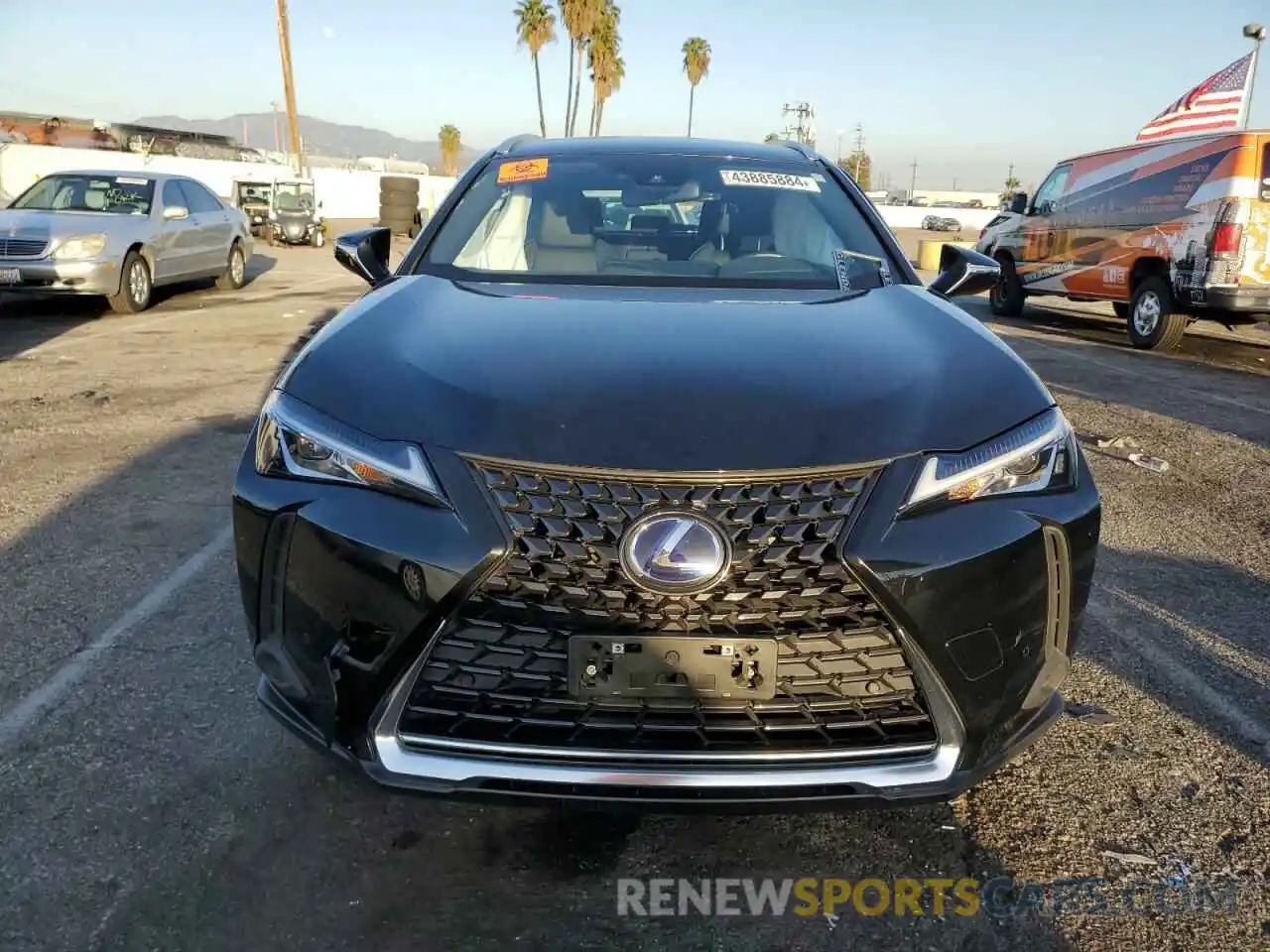 5 Фотография поврежденного автомобиля JTHX9JBH1M2053070 LEXUS UX 250H 2021