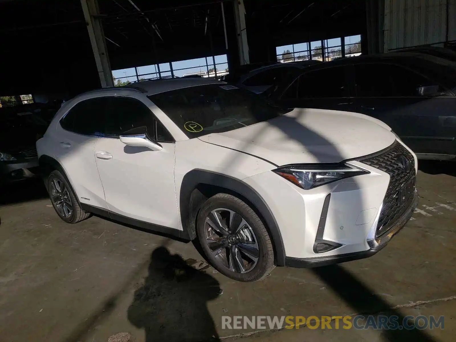 1 Фотография поврежденного автомобиля JTHX9JBH8M2038839 LEXUS UX 250H 2021