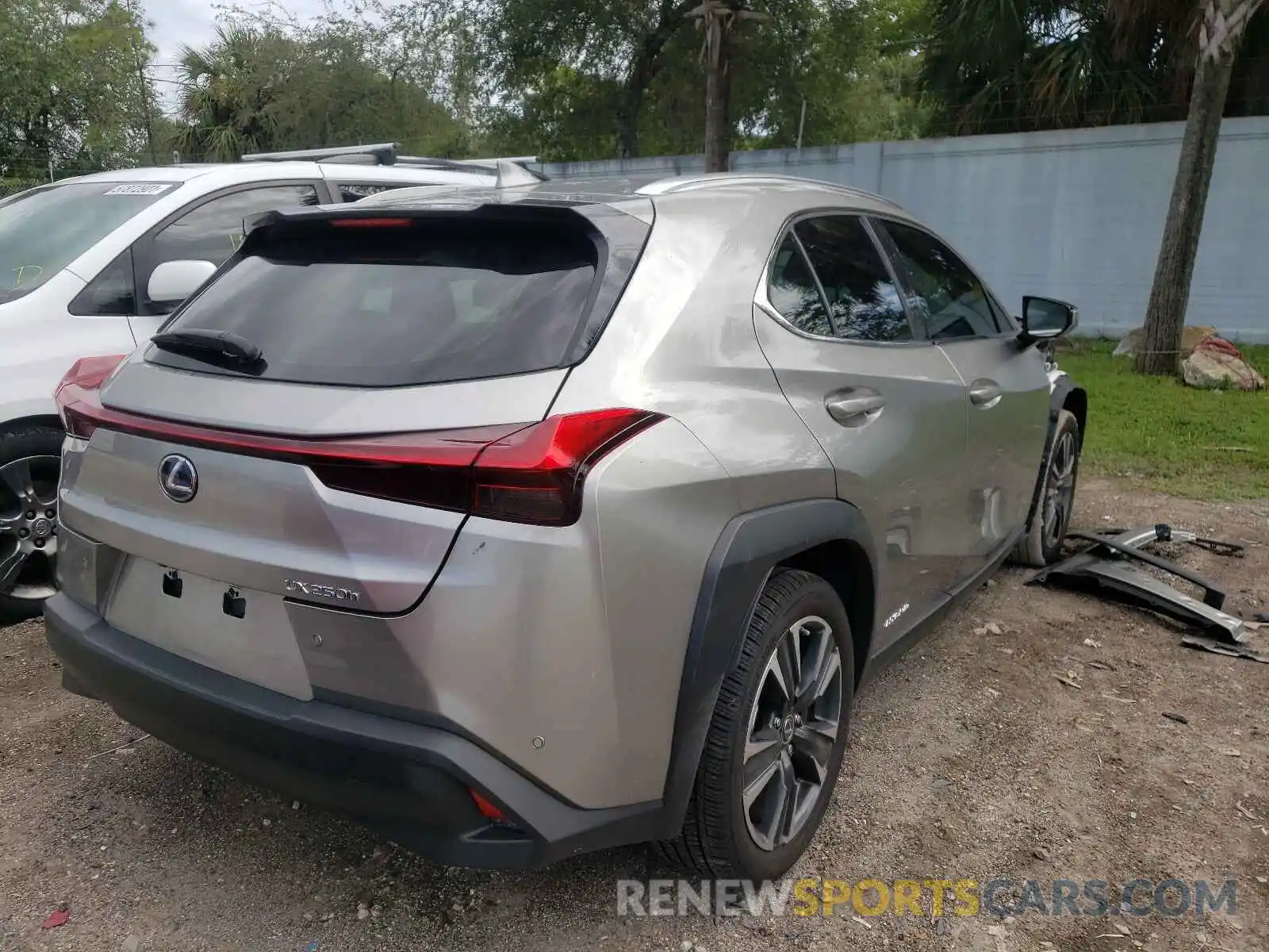 4 Фотография поврежденного автомобиля JTHX9JBHXM2044772 LEXUS UX 250H 2021