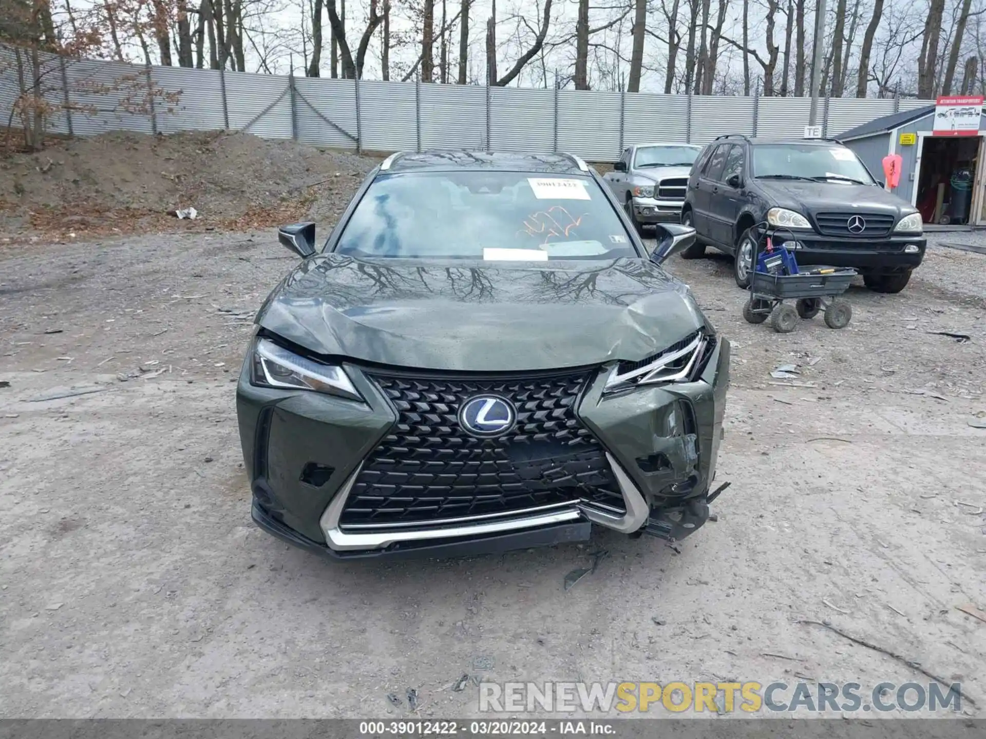 12 Фотография поврежденного автомобиля JTHP9JBH3N2058210 LEXUS UX 250H 2022