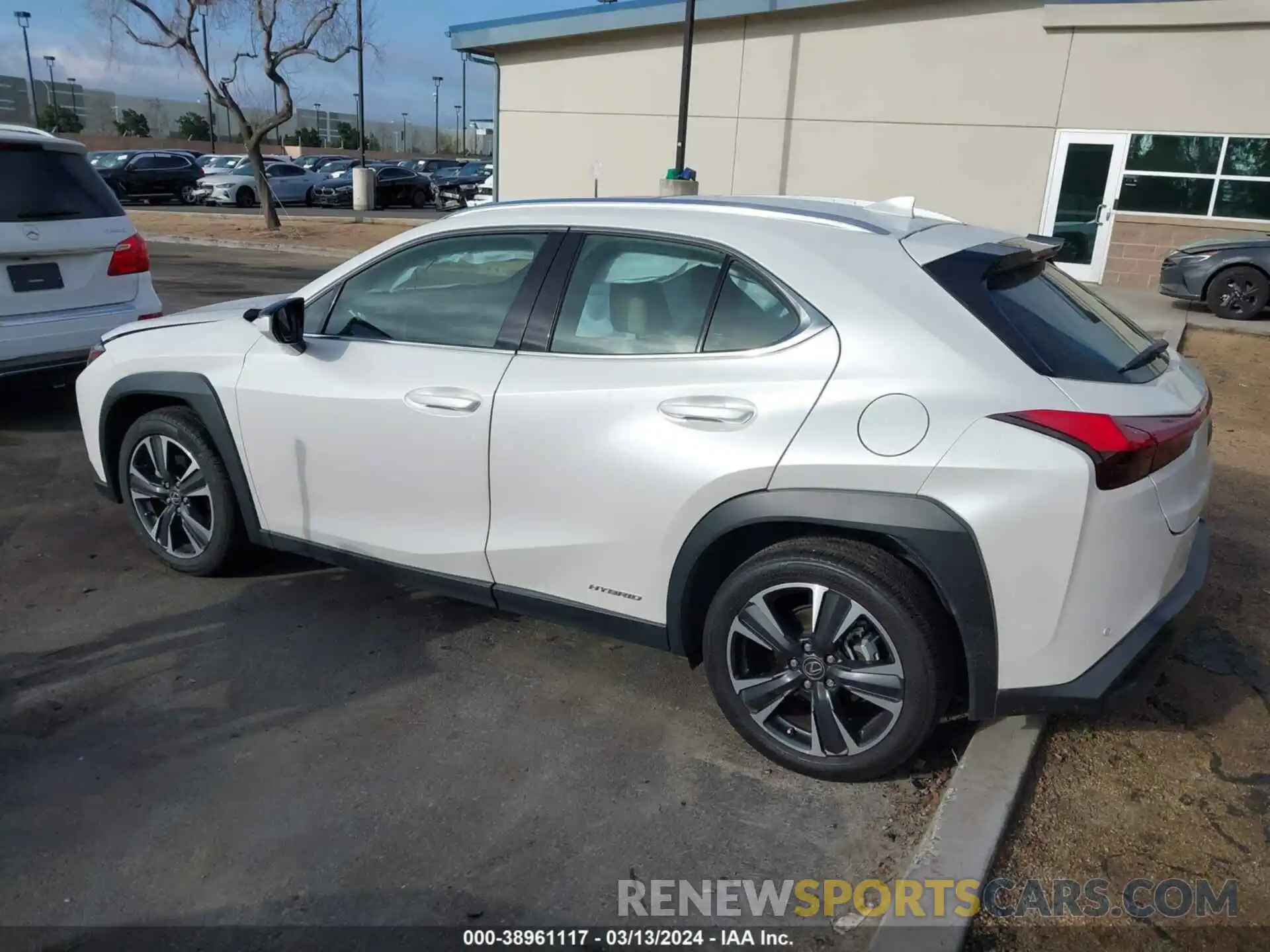 14 Photograph of a damaged car JTHX9JBHXN2062531 LEXUS UX 250H 2022