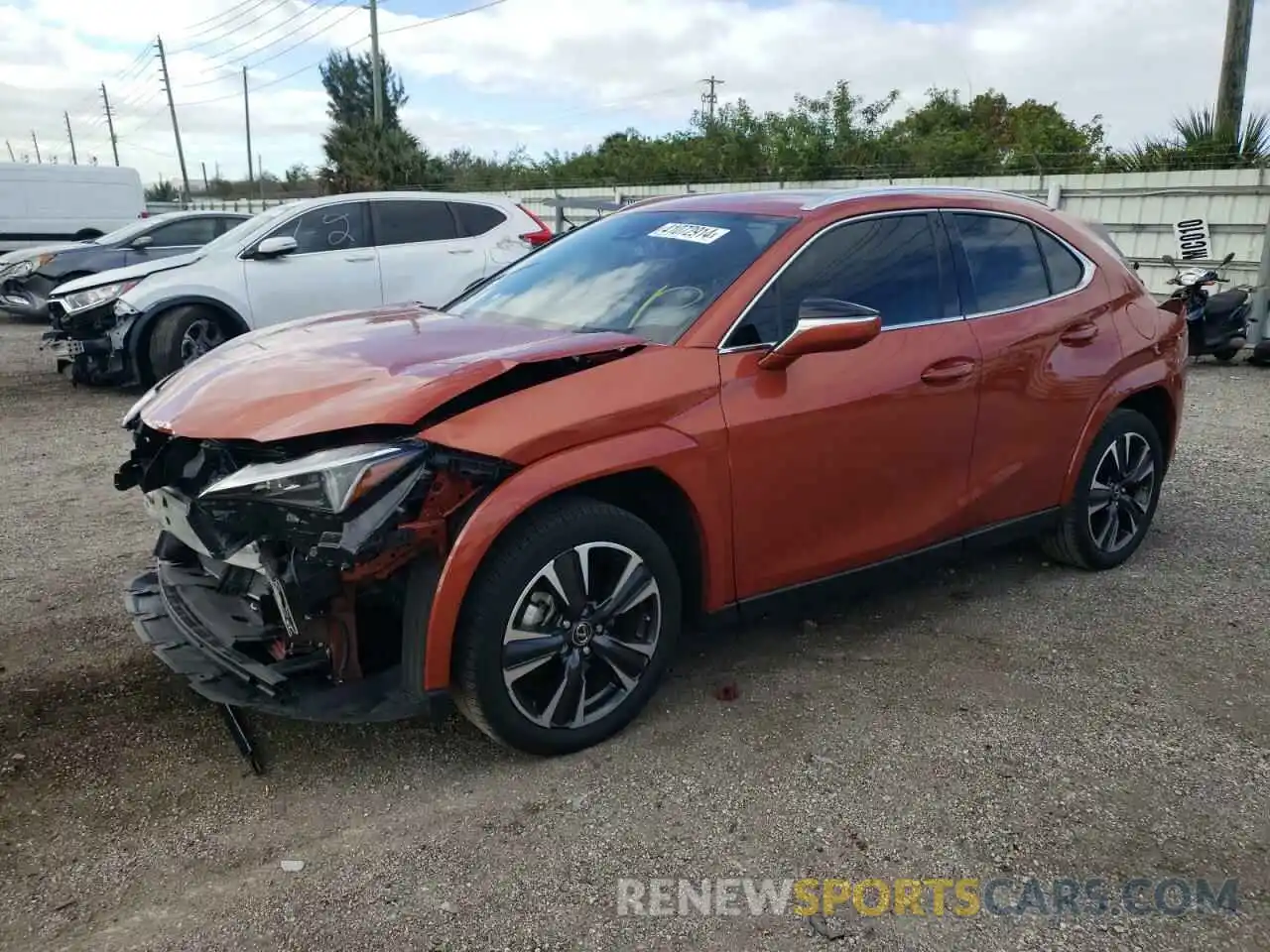 1 Фотография поврежденного автомобиля JTHP6JBH1R2165402 LEXUS UX 250H PR 2024