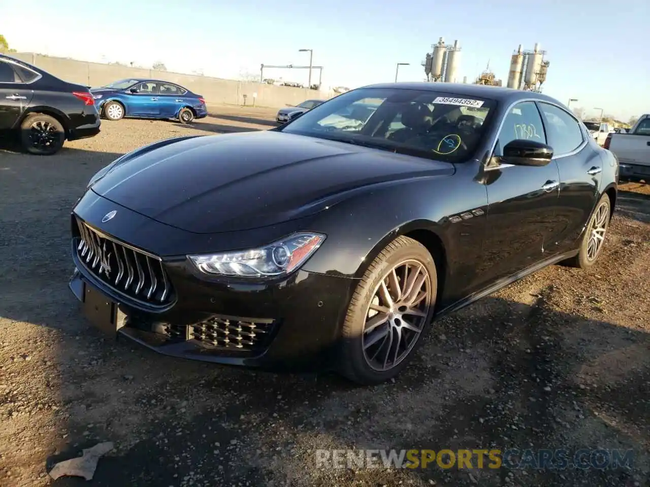 2 Photograph of a damaged car ZAM57XSA0K1310089 MASERATI ALL MODELS 2019