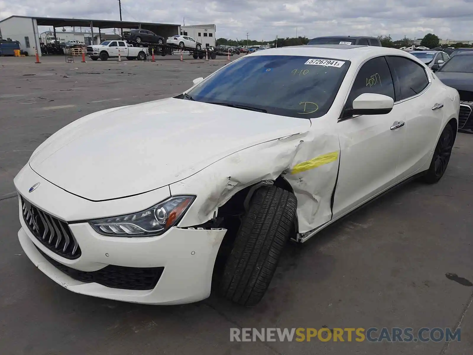 2 Photograph of a damaged car ZAM57XSA1K1310117 MASERATI ALL MODELS 2019