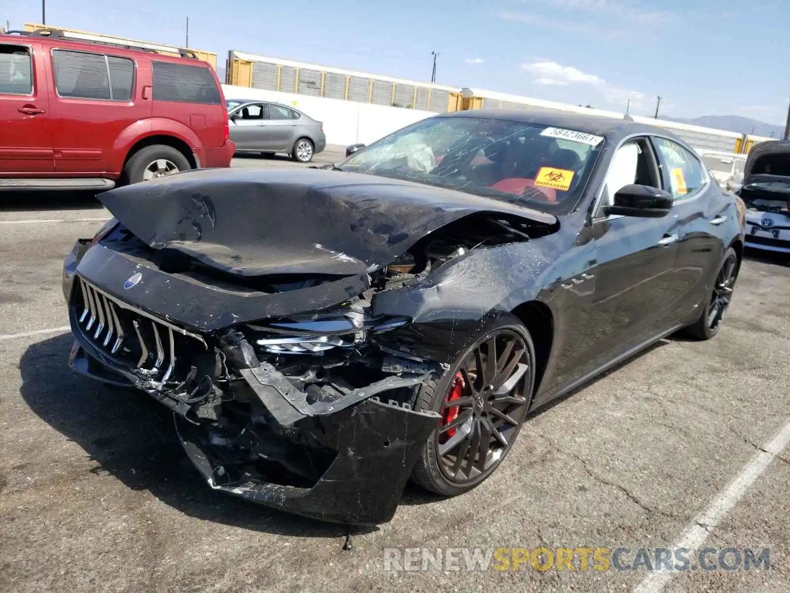 2 Photograph of a damaged car ZAM57XSA9K1311046 MASERATI ALL MODELS 2019