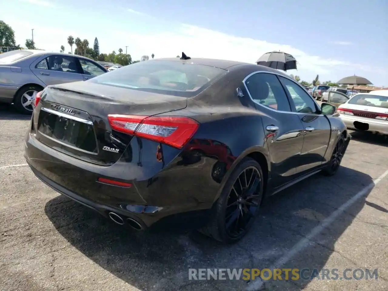 4 Photograph of a damaged car ZAM57XSA9K1311046 MASERATI ALL MODELS 2019