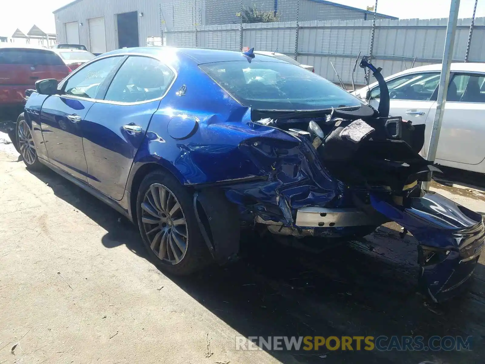 3 Photograph of a damaged car ZAM57YSA6K1336427 MASERATI ALL MODELS 2019