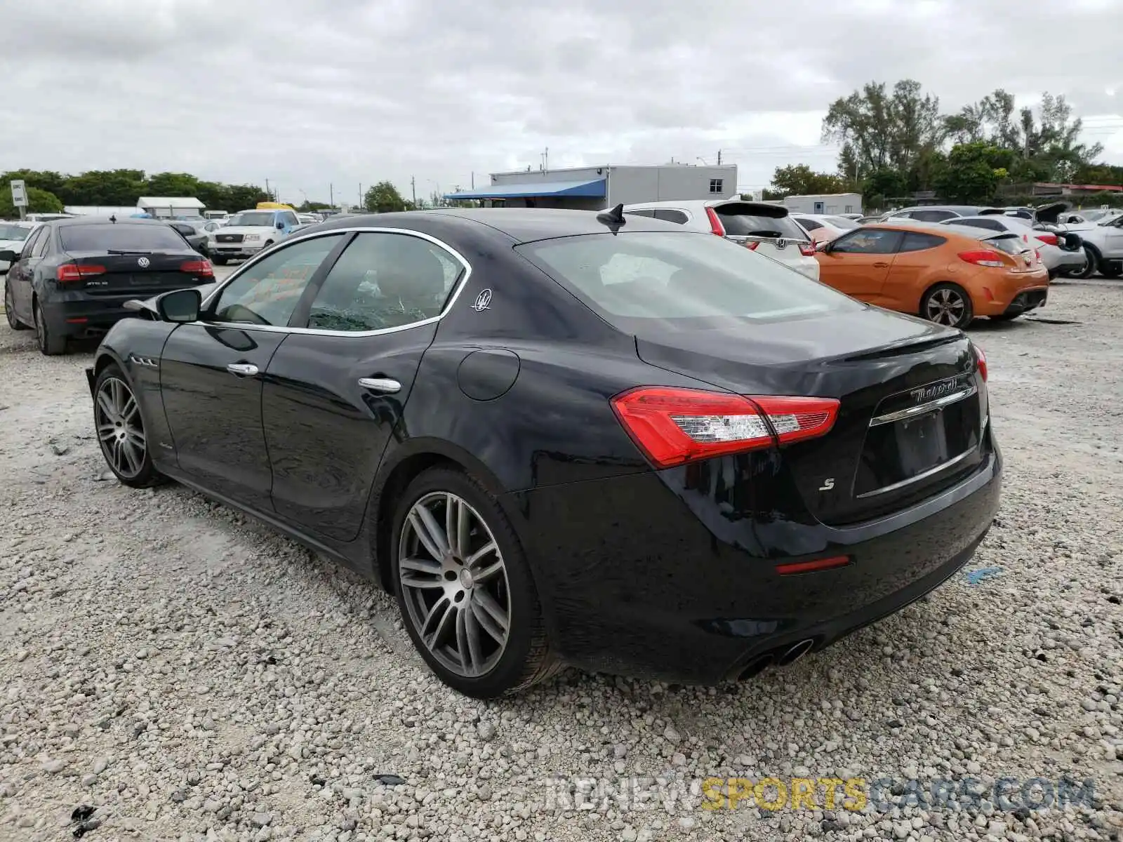 3 Photograph of a damaged car ZAM57YSL6K1311030 MASERATI ALL MODELS 2019