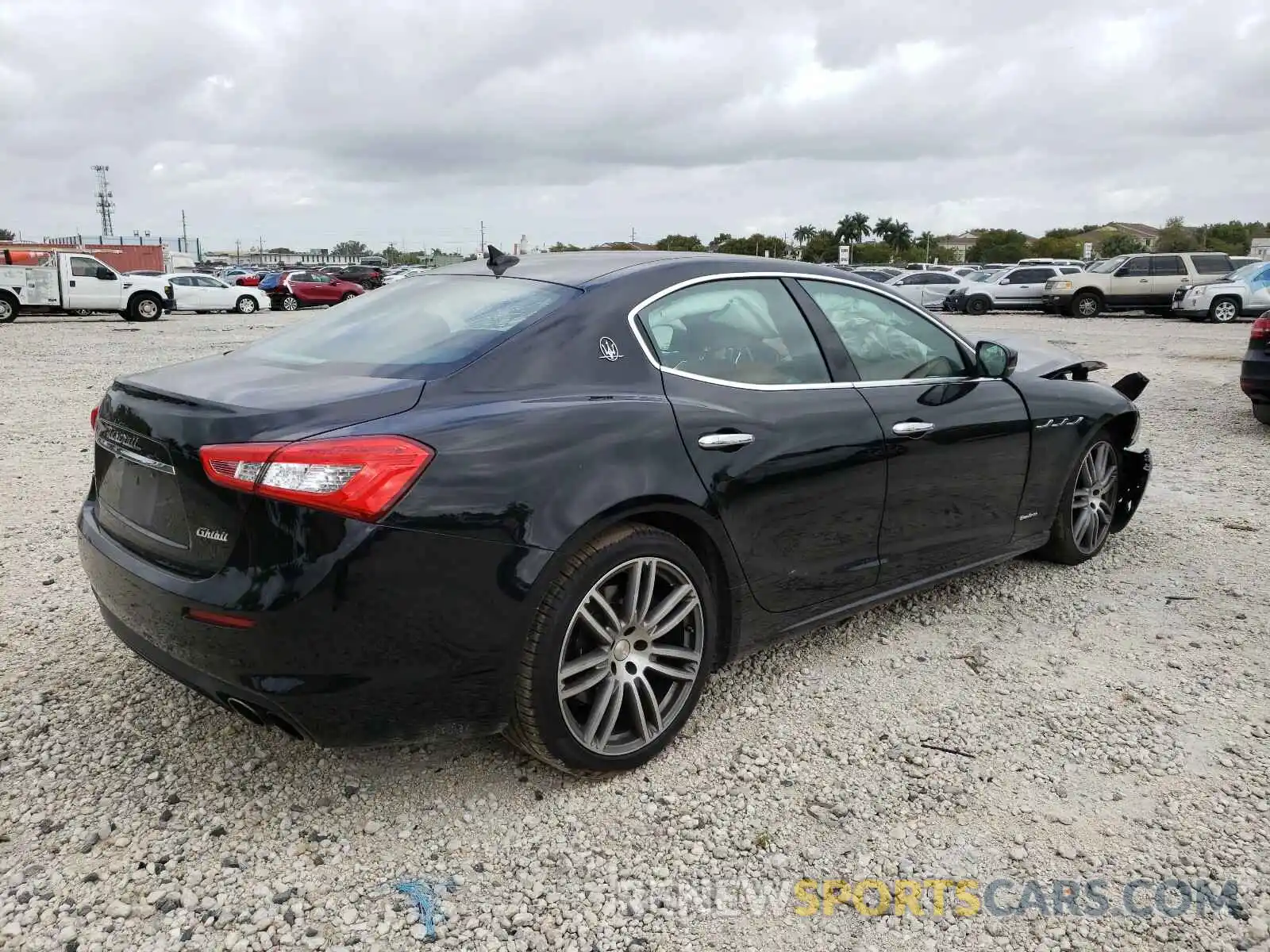 4 Photograph of a damaged car ZAM57YSL6K1311030 MASERATI ALL MODELS 2019