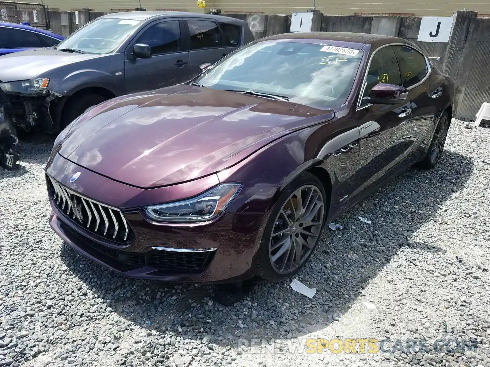 2 Photograph of a damaged car ZAM57YSL7K1312736 MASERATI ALL MODELS 2019