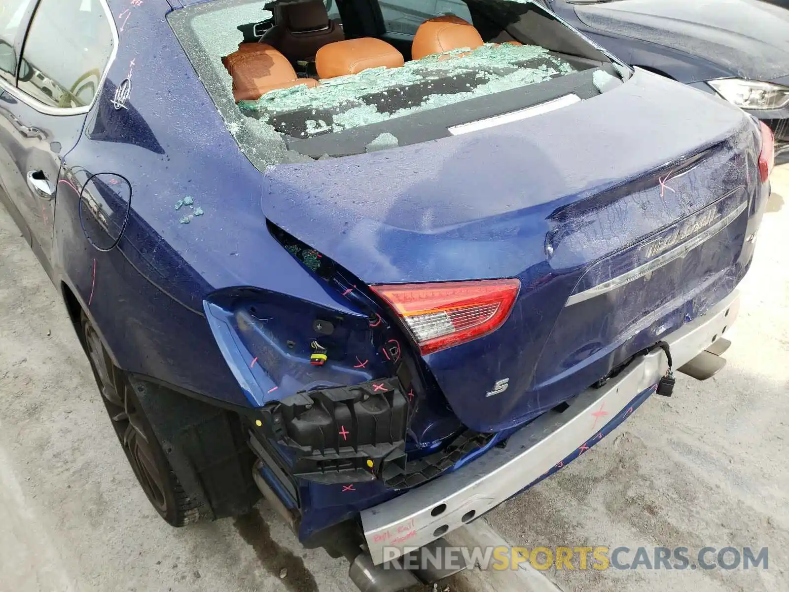 9 Photograph of a damaged car ZAM57YSS5K1317747 MASERATI ALL MODELS 2019