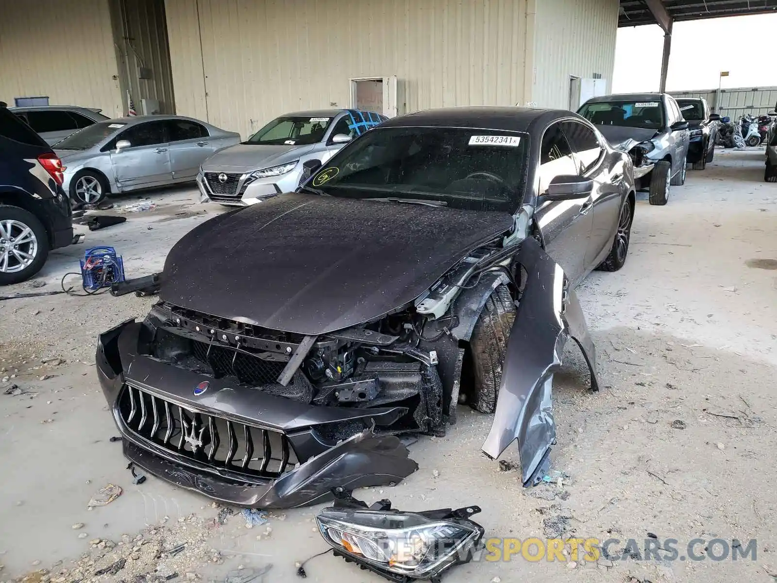 2 Photograph of a damaged car ZAM57YTA5K1315907 MASERATI ALL MODELS 2019