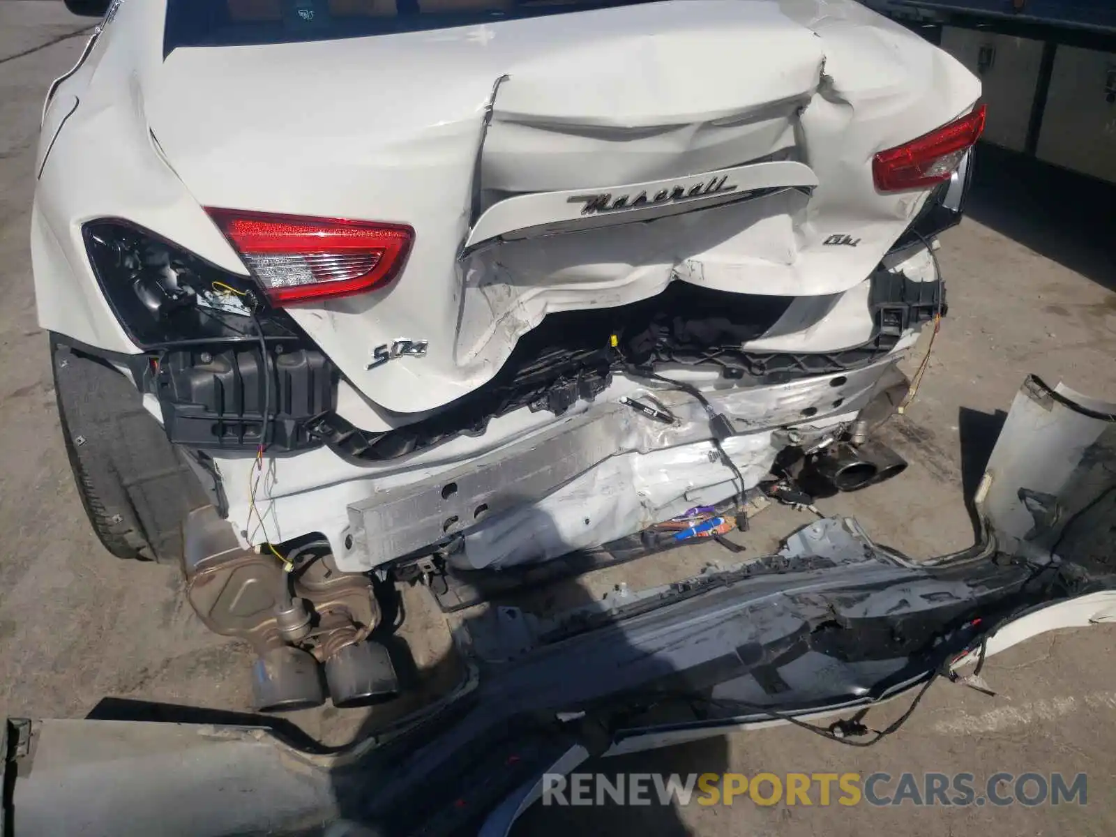 9 Photograph of a damaged car ZAM57YTA8K1308501 MASERATI ALL MODELS 2019