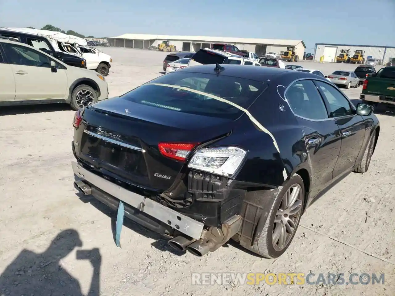 4 Photograph of a damaged car ZAM57YTAXK1311075 MASERATI ALL MODELS 2019