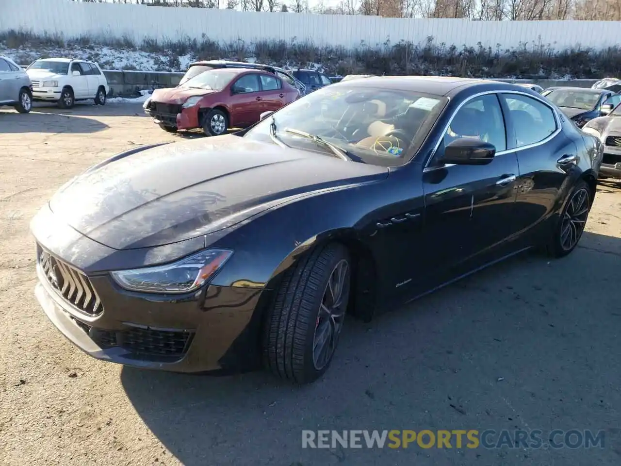 2 Photograph of a damaged car ZAM57YTLXK1317735 MASERATI ALL MODELS 2019