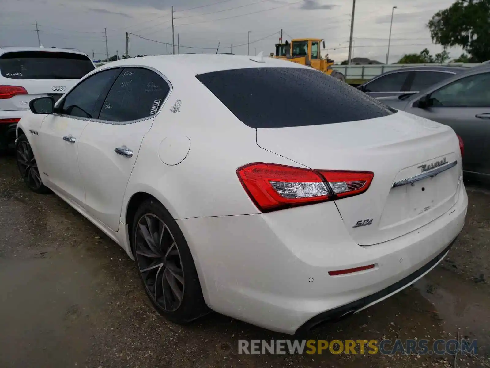 3 Фотография поврежденного автомобиля ZAM57YTLXK1340142 MASERATI ALL MODELS 2019