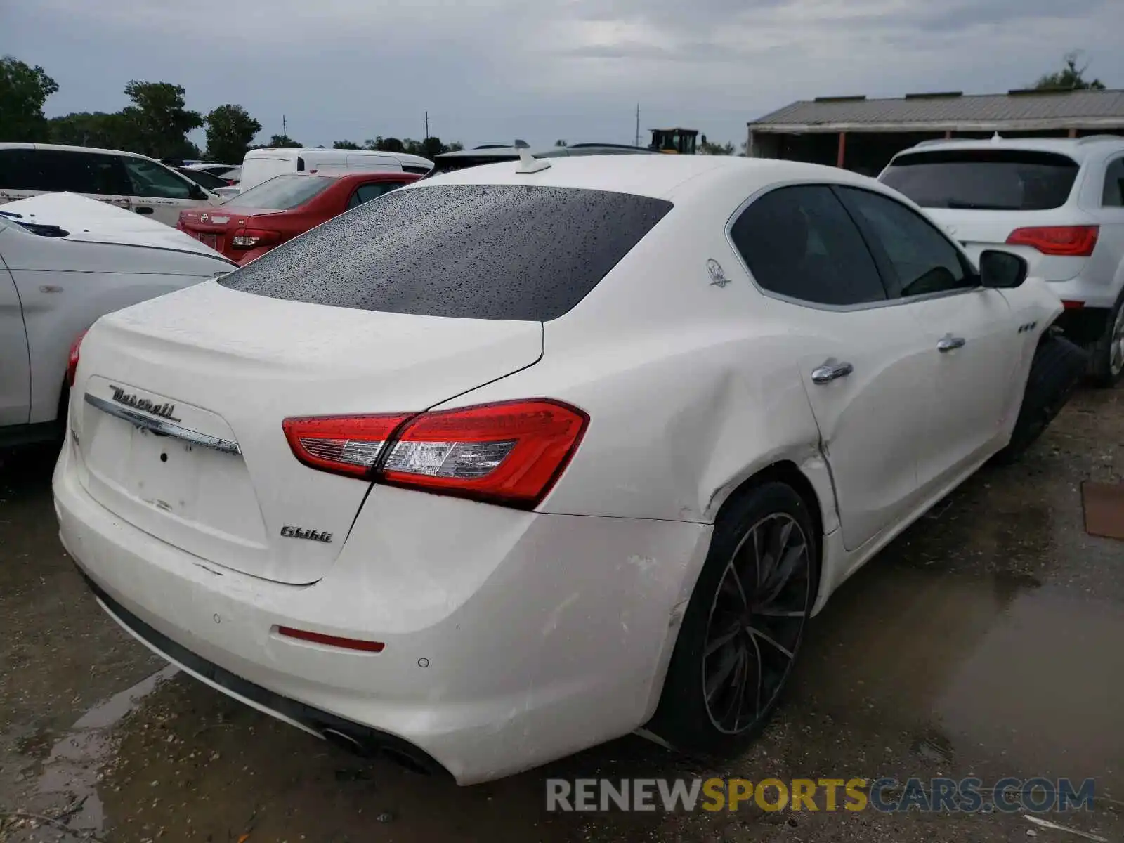 4 Фотография поврежденного автомобиля ZAM57YTLXK1340142 MASERATI ALL MODELS 2019