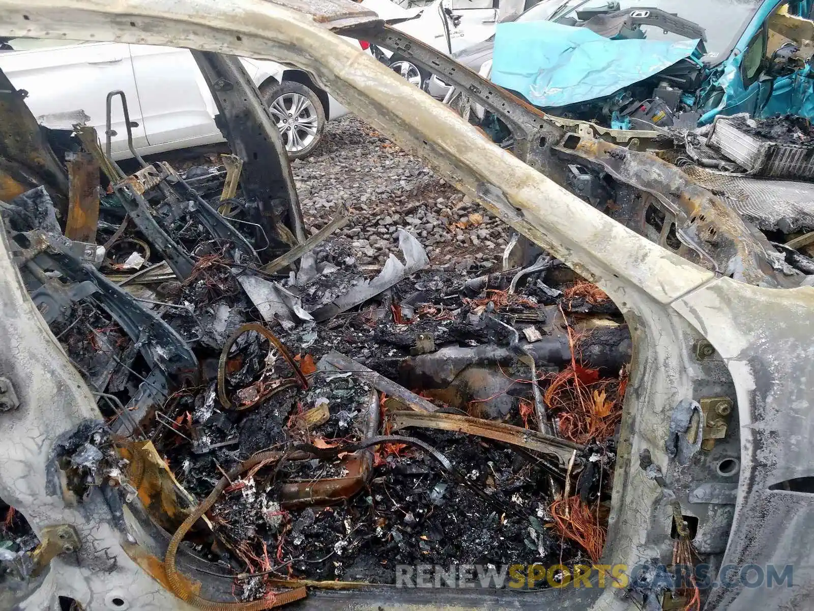 5 Фотография поврежденного автомобиля ZAM57YTS8K1315845 MASERATI ALL MODELS 2019
