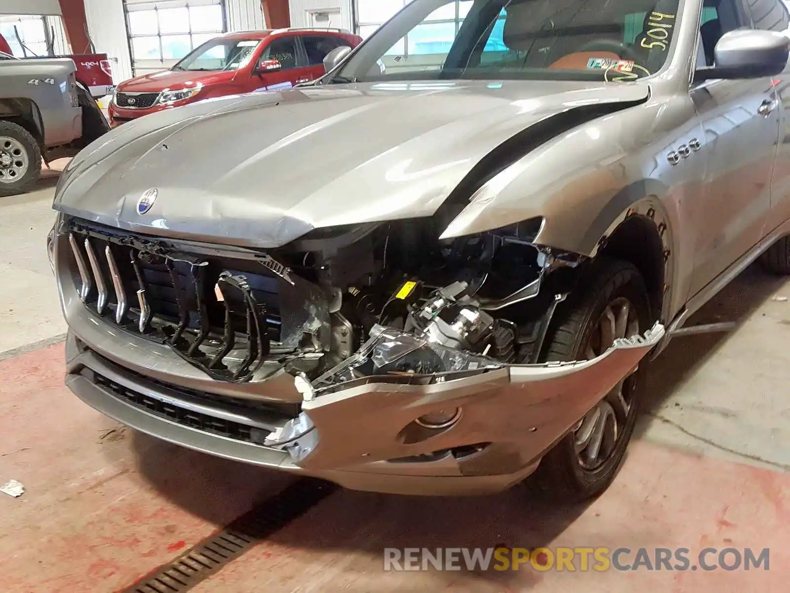 9 Photograph of a damaged car ZN661XUA1KX309486 MASERATI ALL MODELS 2019