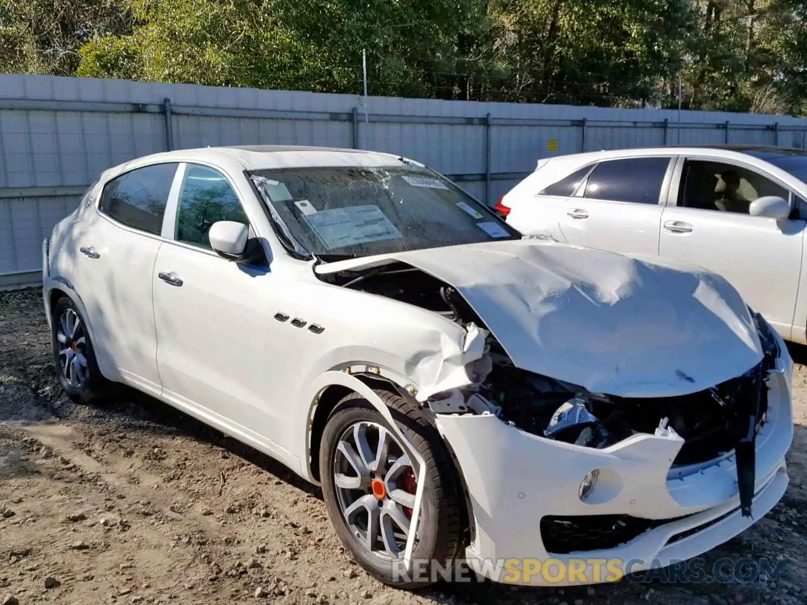 1 Photograph of a damaged car ZN661XUA2KX325437 MASERATI ALL MODELS 2019