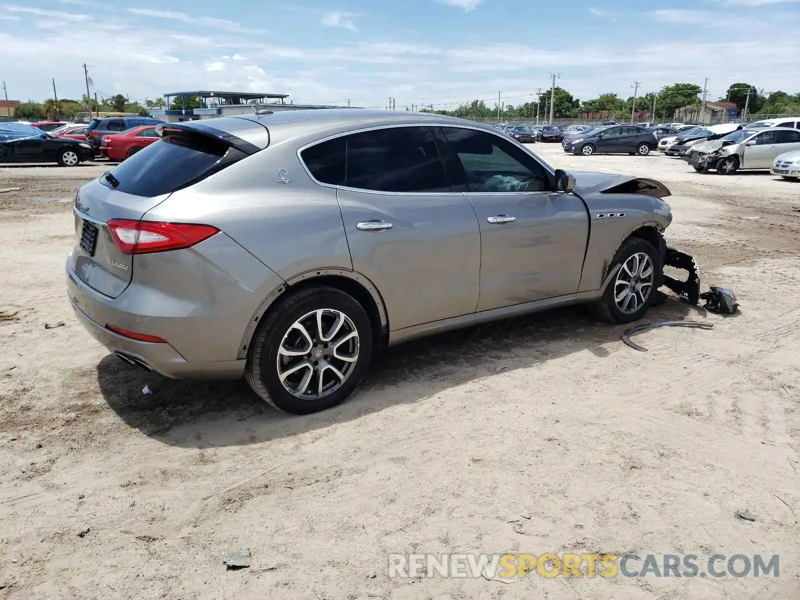 4 Photograph of a damaged car ZN661XUA3KX320716 MASERATI ALL MODELS 2019