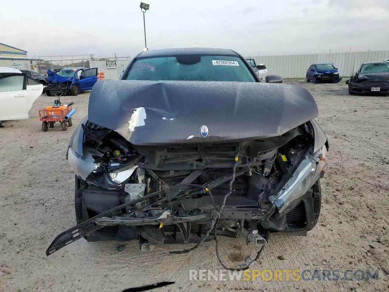 5 Photograph of a damaged car ZN661XUA7KX332769 MASERATI ALL MODELS 2019